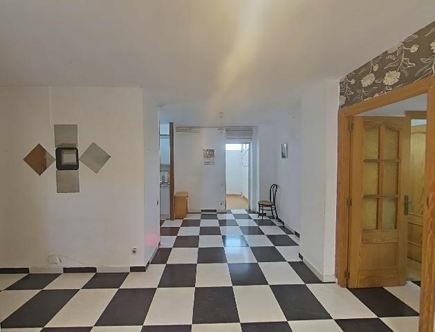Imagen 2 Inmueble 298264 - Piso en venta en Palma / Piso en planta baja para reformar