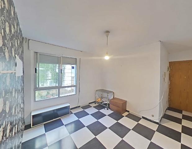 Imagen 1 Inmueble 298264 - Piso en venta en Palma / Piso en planta baja para reformar