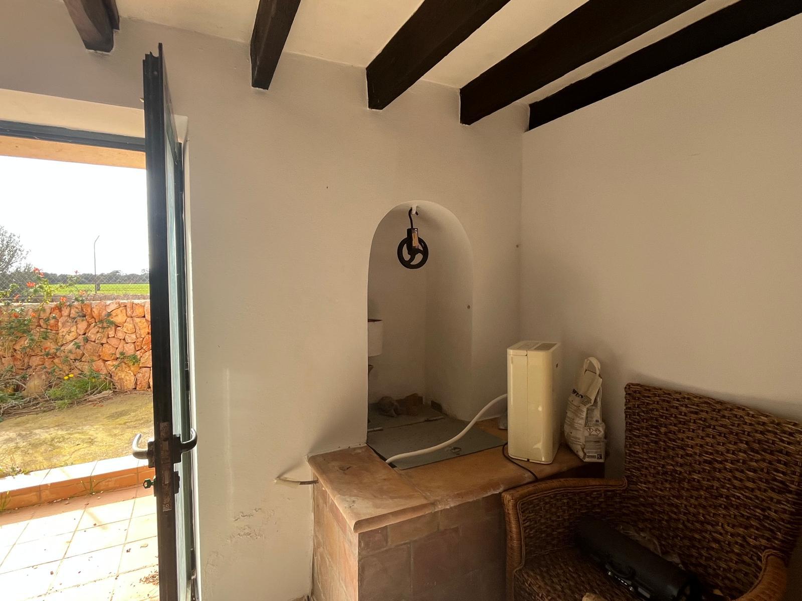 Imagen 4 Casa Rústica en venta en Llucmajor / Finca con antigua cuadra ecuestre +vivienda residencial 