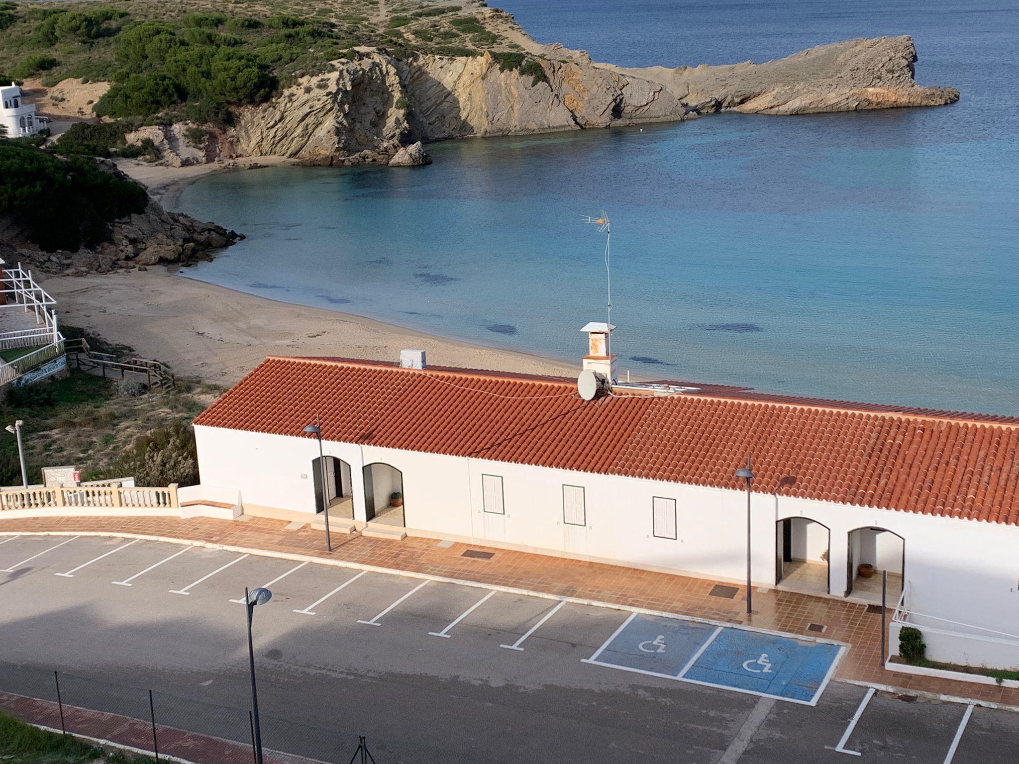 Imagen 17 Casa Adosada en venta en Mercadal Es / S´Arenal  d´en Castell en  1ª limea de Mar , premium 