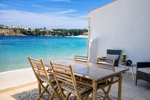 Imagen 9 Casa Adosada en venta en Mercadal Es / S´Arenal  d´en Castell en  1ª limea de Mar , premium 