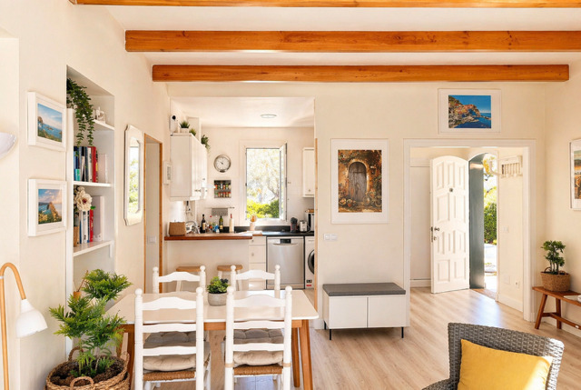 Imagen 4 Inmueble 302407 - Casa Adosada en venta en Mercadal (Es) / S´Arenal  d´en Castell en  1ª limea de Mar , premium 