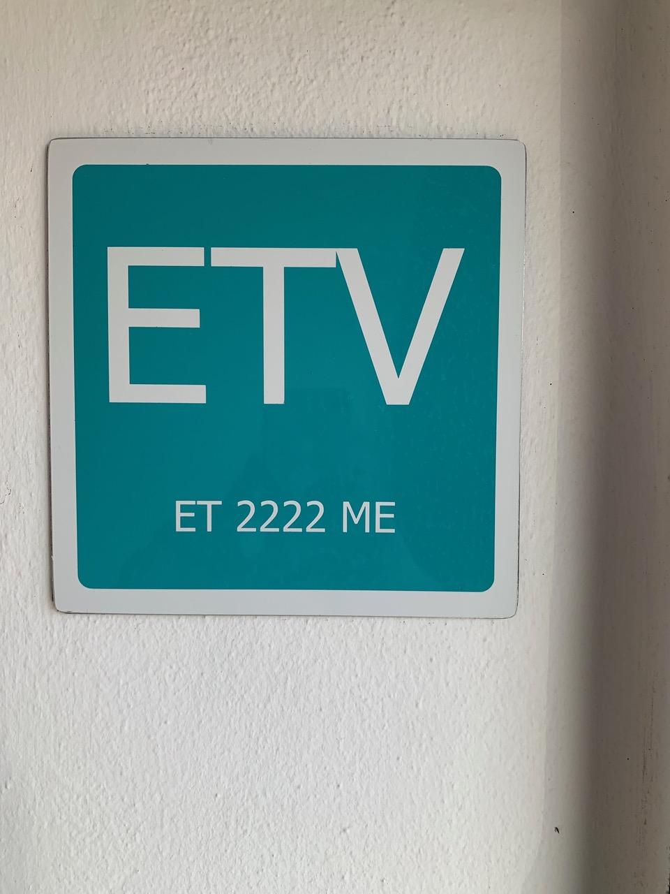 Imagen 19 Casa Adosada en venta en Mercadal Es / S´Arenal  d´en Castell en  1ª limea de Mar , premium 