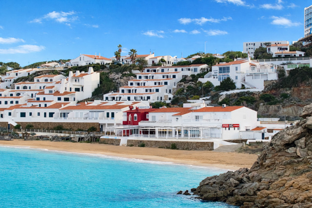 Imagen 15 Casa Adosada en venta en Mercadal Es / S´Arenal  d´en Castell en  1ª limea de Mar , premium 