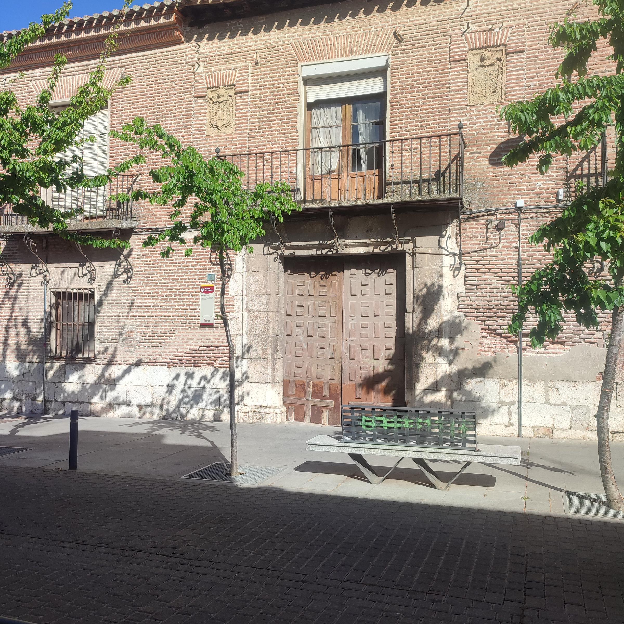 Imagen 1 Casa en venta en Medina Del Campo / Casona situada en el centro de la localidad