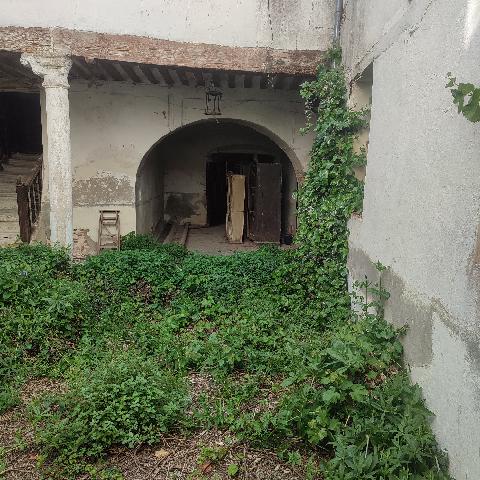 Imagen 4 Inmueble 273449 - Casa en venta en Medina Del Campo / Casona situada en el centro de la localidad