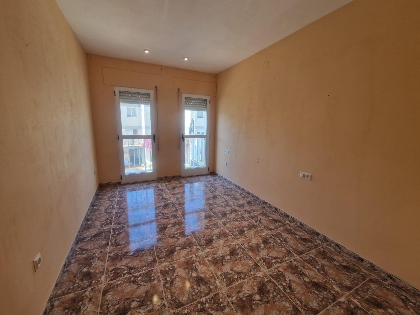 Imagen 4 Piso en venta en Sant Carles De La Ràpita / Frente a Platja de Capri y dels Hortets, pleno...