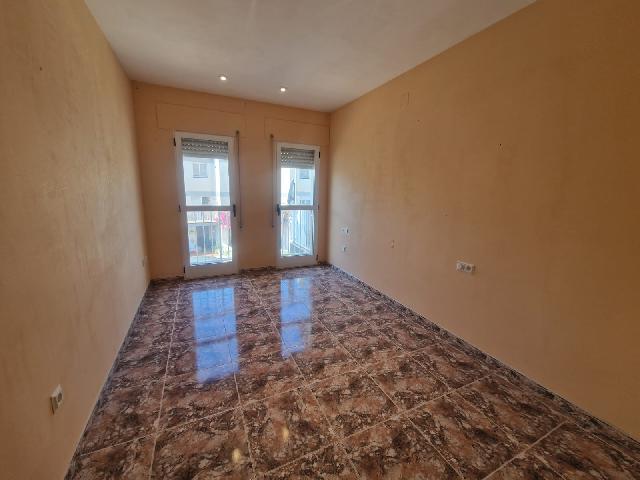 Imagen 4 Inmueble 286696 - Piso en venta en Sant Carles De La Ràpita / Frente a Platja de Capri y dels Hortets, pleno...