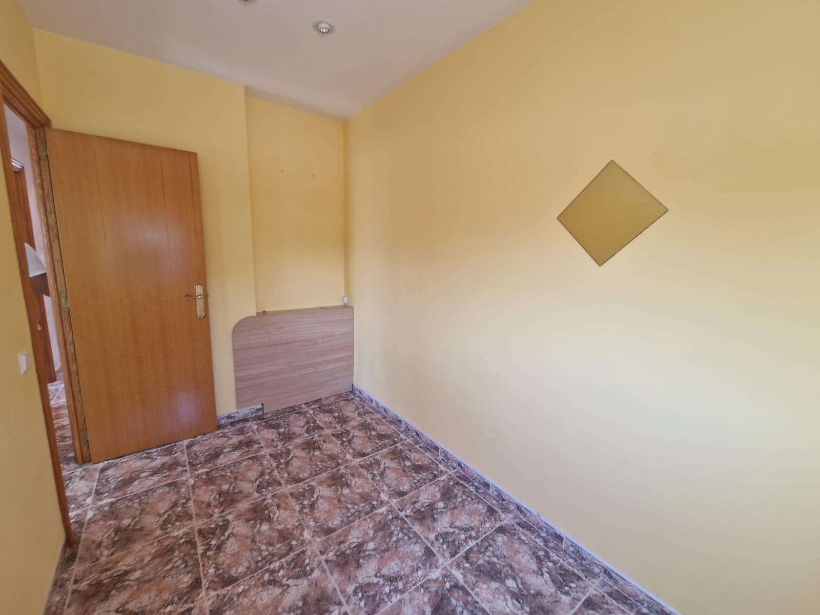 Imagen 5 Piso en venta en Sant Carles De La Ràpita / Frente a Platja de Capri y dels Hortets, pleno...