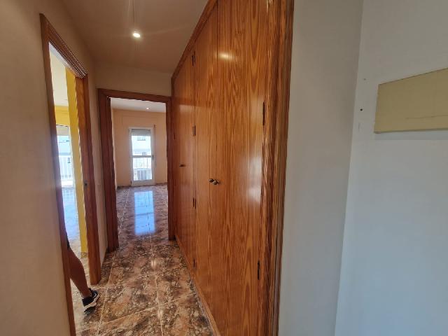 Imagen 3 Inmueble 286696 - Piso en venta en Sant Carles De La Ràpita / Frente a Platja de Capri y dels Hortets, pleno...