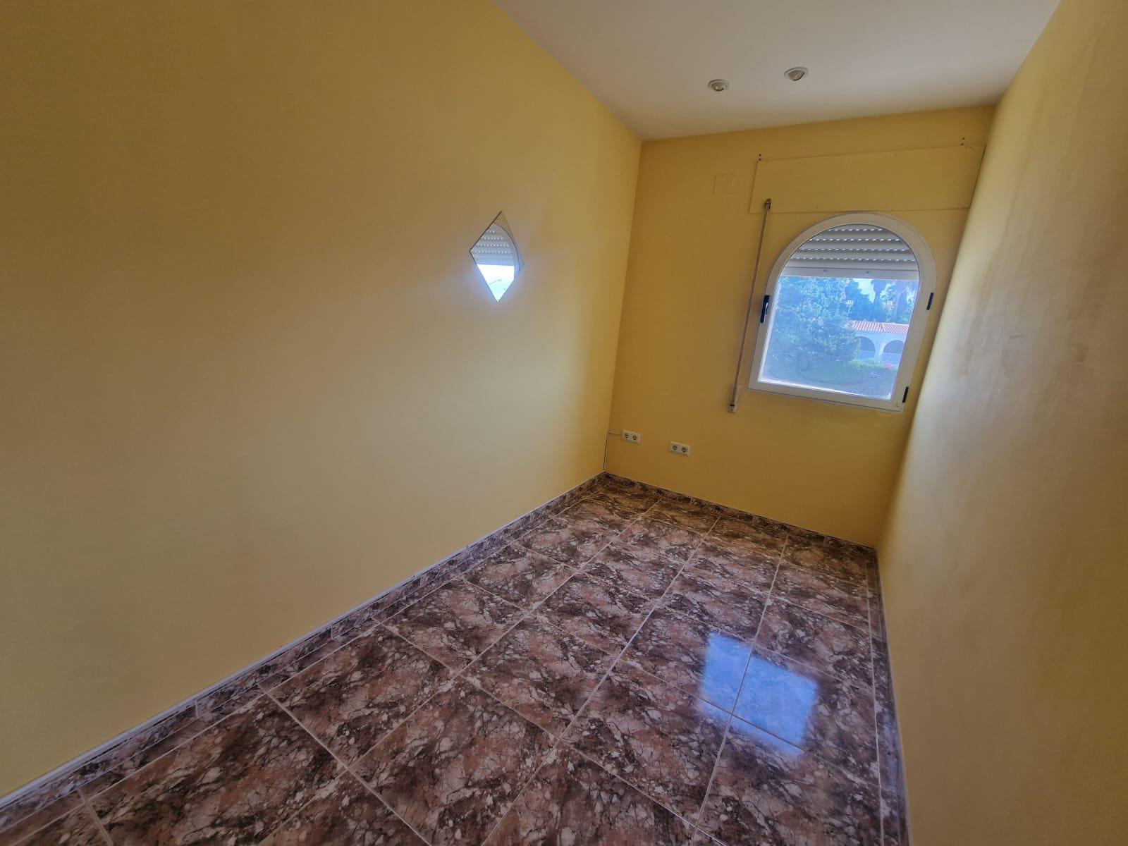Imagen 6 Piso en venta en Sant Carles De La Ràpita / Frente a Platja de Capri y dels Hortets, pleno...