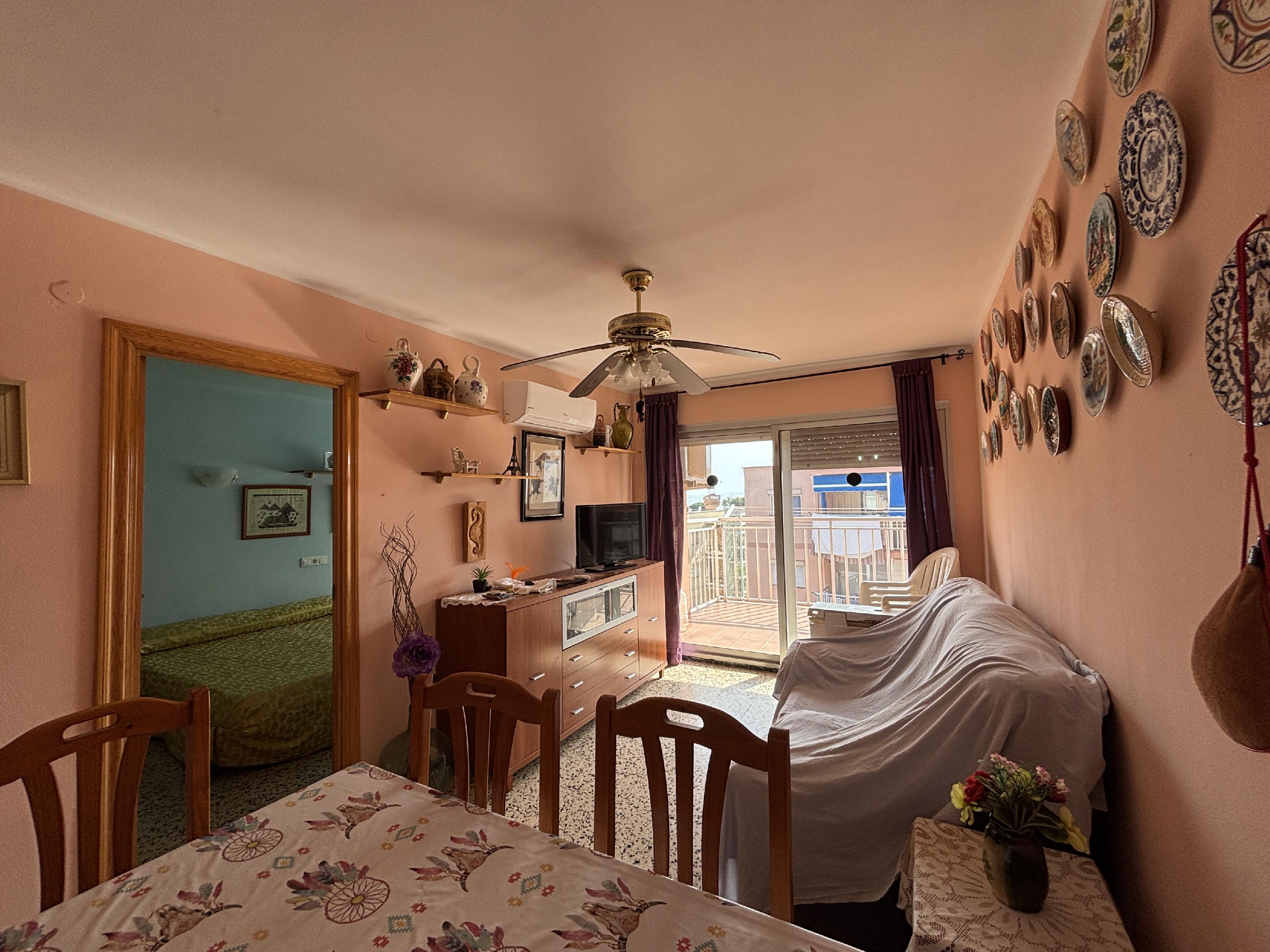 Imagen 3 Piso en venta en Cambrils / Zona Pi Rodó, frente a Platja d´En Forès