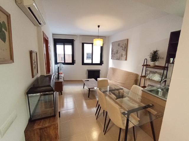 Imagen 3 Inmueble 295068 - Piso en venta en Perelló (El) / Centro de El Perelló, a pocos metros de Plaça Jaume I