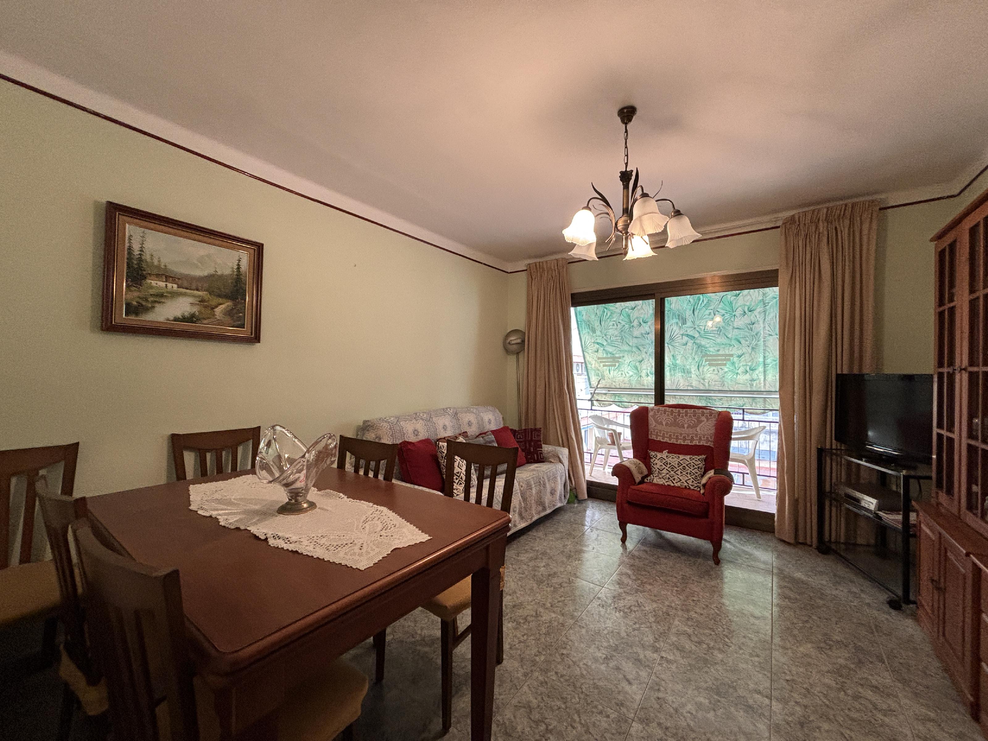 Imagen 2 Piso en venta en Tarragona / C/ Alguer, casi esquina con Ramon i Cajal