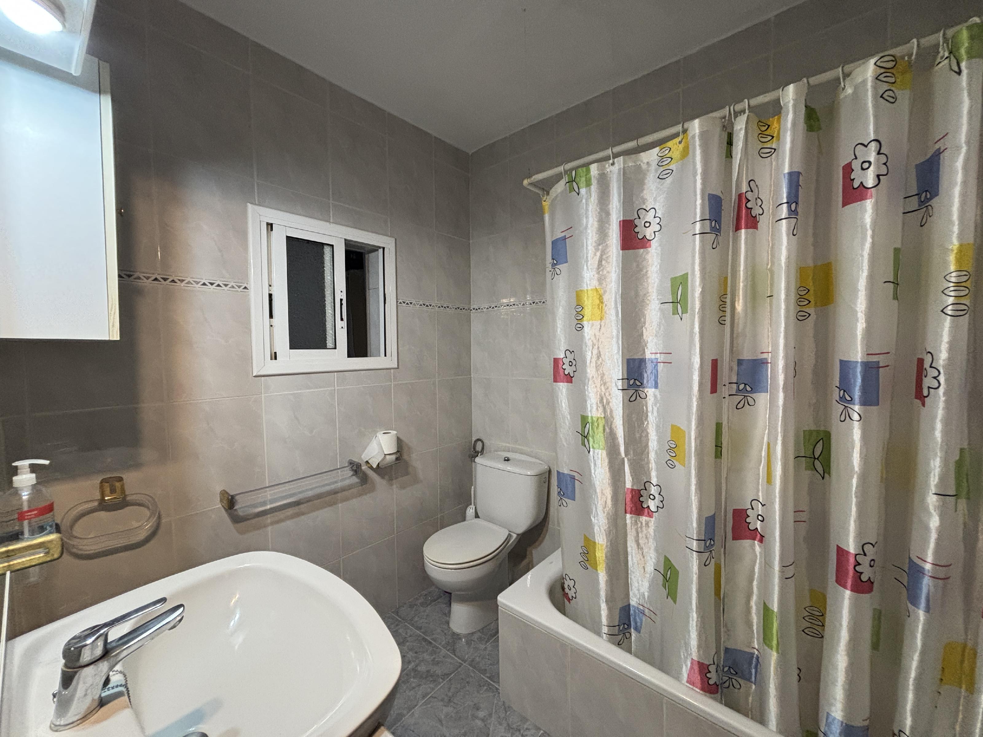 Imagen 14 Piso en venta en Tarragona / C/ Alguer, casi esquina con Ramon i Cajal