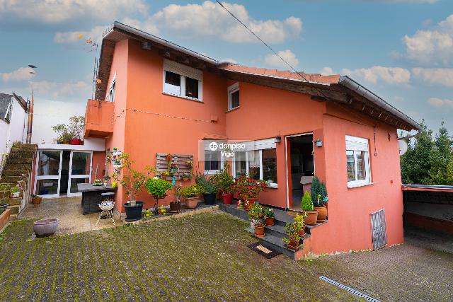 Imagen 1 Inmueble 270328 - Casa en venta en Vigo / Zona Avenida Madrid