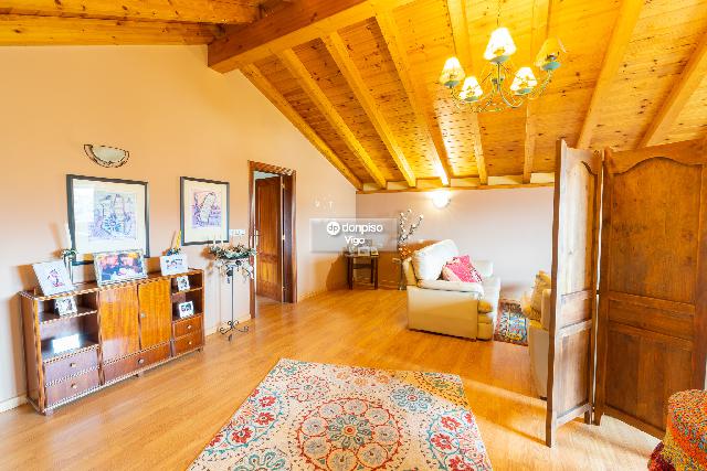 Imagen 2 Inmueble 270328 - Casa en venta en Vigo / Zona Avenida Madrid