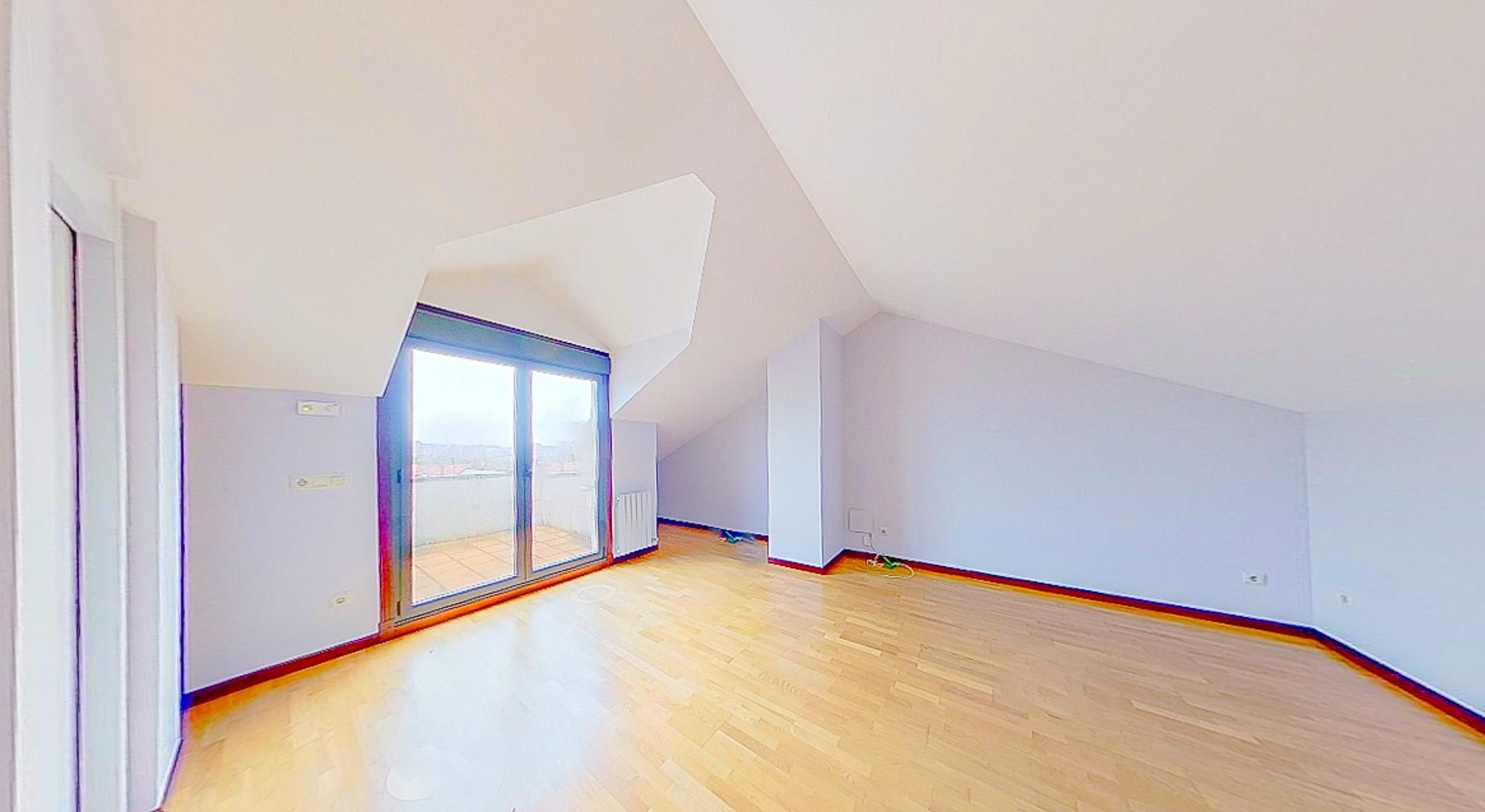 Imagen 31 Casa Adosada en venta en Vigo / Zona Sardoma