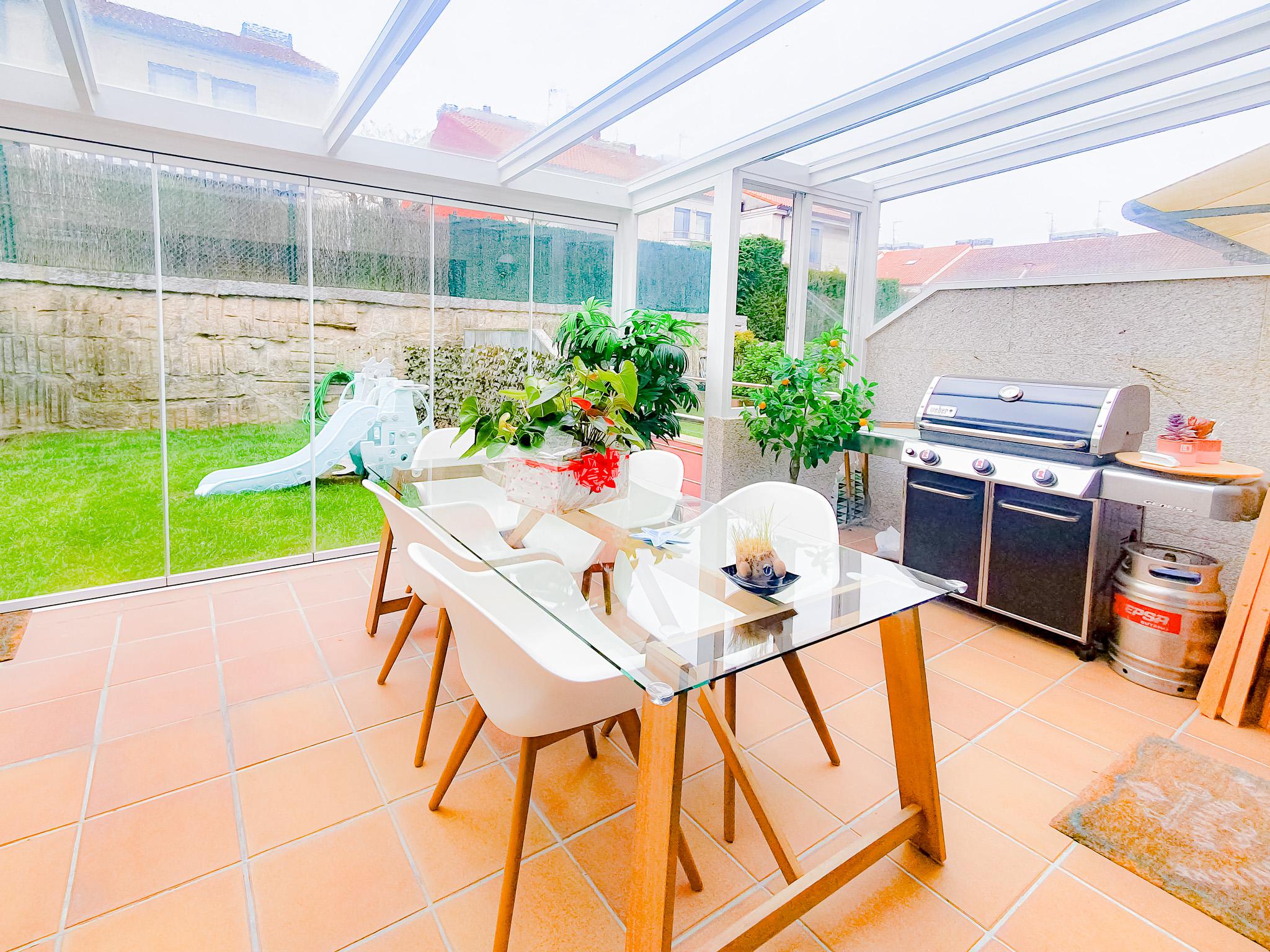 Imagen 12 Casa Adosada en venta en Vigo / Zona Sardoma