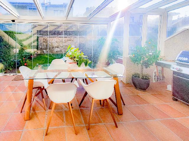 Imagen 1 Inmueble 272831 - Casa Adosada en venta en Vigo / Zona Sardoma