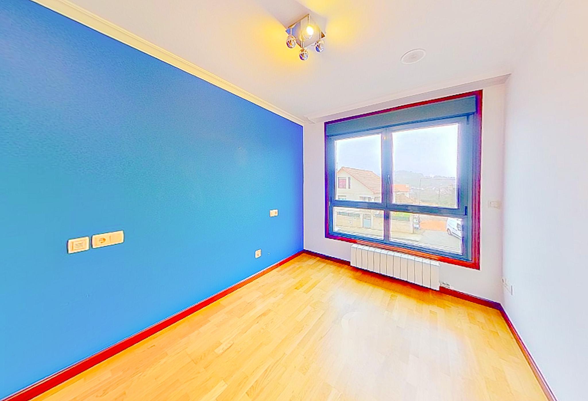 Imagen 35 Casa Adosada en venta en Vigo / Zona Sardoma