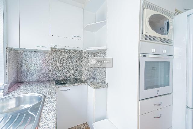 Imagen 13 Inmueble 285663 - Apartamento en venta en Vigo / Se ingresa por Torrecedeira, inmueble da a Santa Marta