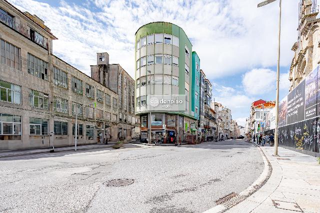 Imagen 30 Inmueble 285663 - Apartamento en venta en Vigo / Se ingresa por Torrecedeira, inmueble da a Santa Marta