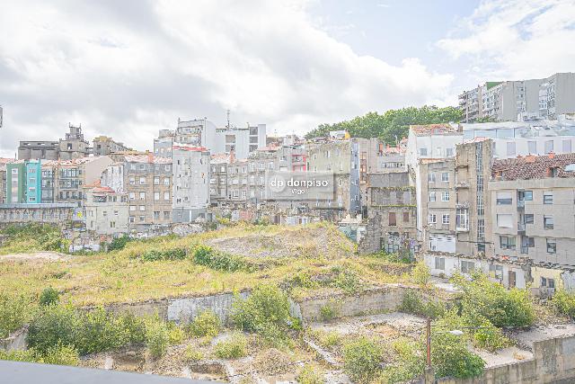 Imagen 19 Inmueble 285663 - Apartamento en venta en Vigo / Se ingresa por Torrecedeira, inmueble da a Santa Marta