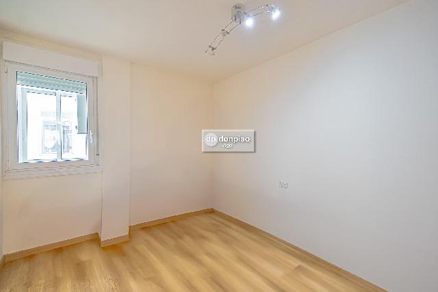 Imagen 18 Inmueble 285663 - Apartamento en venta en Vigo / Se ingresa por Torrecedeira, inmueble da a Santa Marta