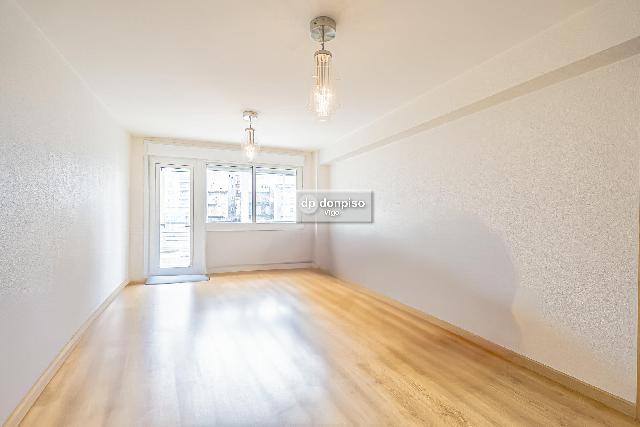 Imagen 22 Inmueble 285663 - Apartamento en venta en Vigo / Se ingresa por Torrecedeira, inmueble da a Santa Marta