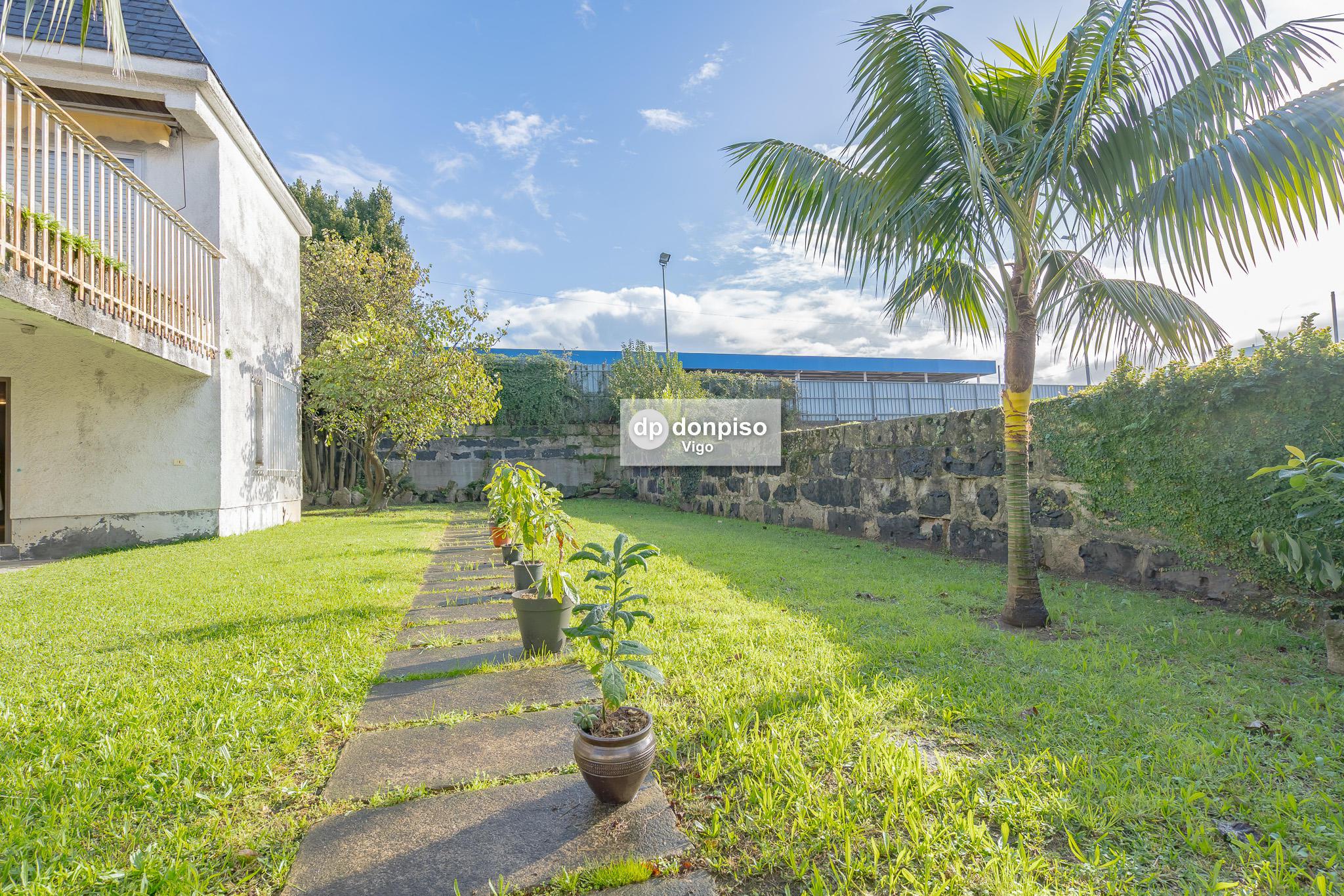 Imagen 9 Casa Aislada en venta en Vigo / Zona de Gran Via