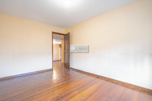 Imagen 14 Inmueble 288655 - Casa Aislada en venta en Vigo / Zona de Gran Via