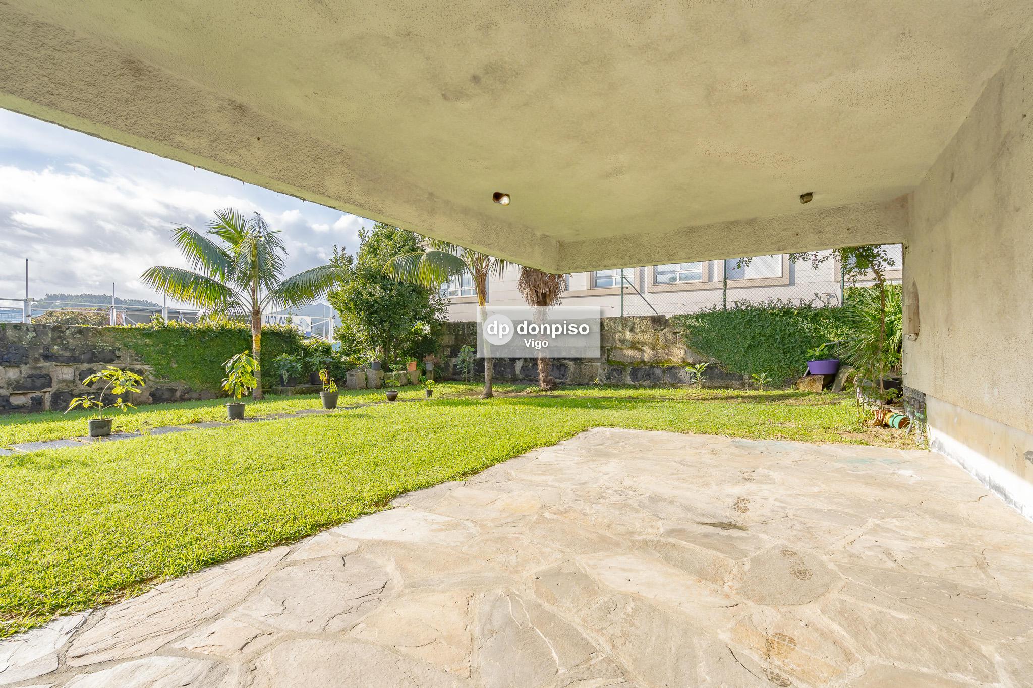 Imagen 11 Casa Aislada en venta en Vigo / Zona de Gran Via