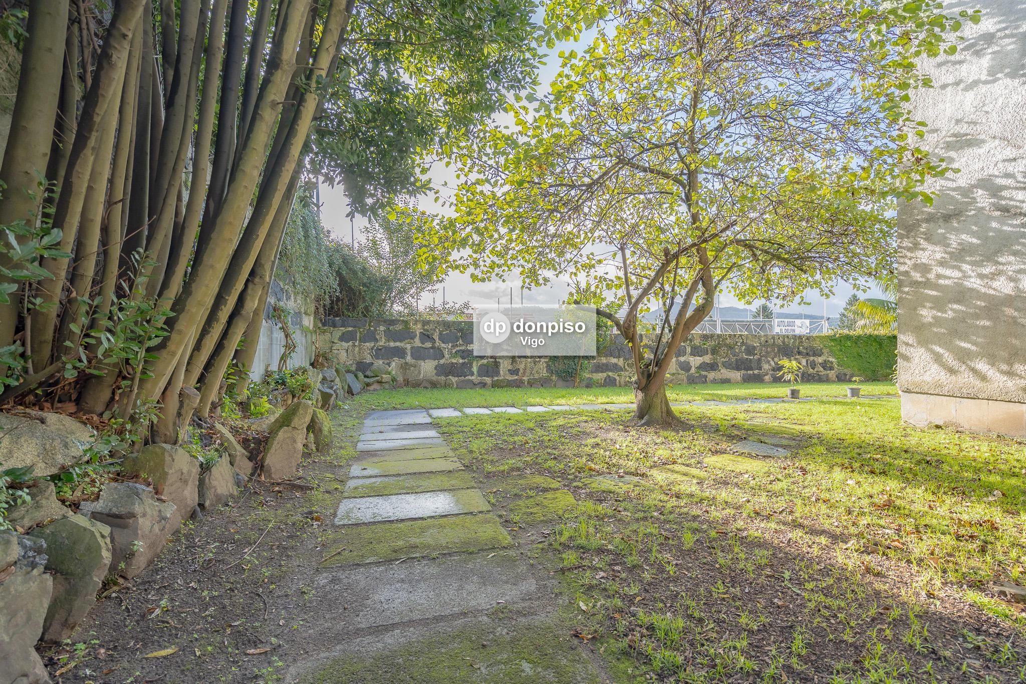 Imagen 13 Casa Aislada en venta en Vigo / Zona de Gran Via