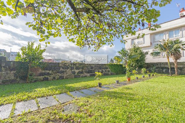 Imagen 1 Inmueble 288655 - Casa Aislada en venta en Vigo / Zona de Gran Via