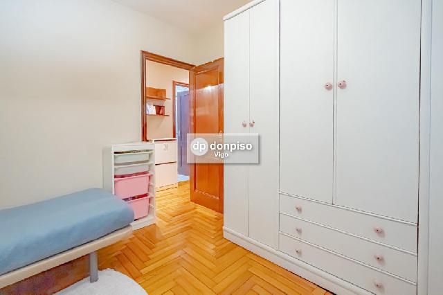 Imagen 4 Inmueble 290142 - Apartamento en venta en Vigo / Zona de Vialia - Corte Ingles