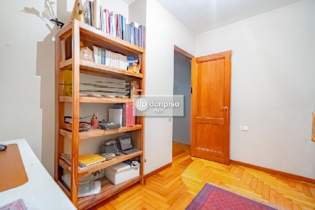 Imagen 13 Inmueble 290142 - Apartamento en venta en Vigo / Zona de Vialia - Corte Ingles