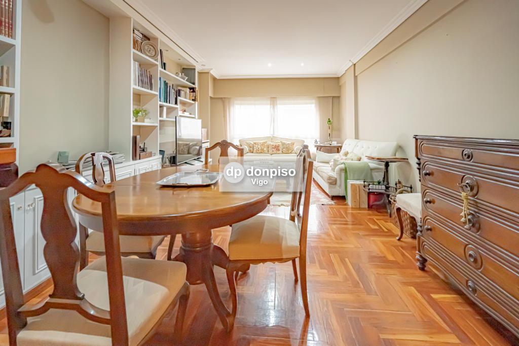 Imagen 15 Apartamento en venta en Vigo / Zona de Vialia - Corte Ingles