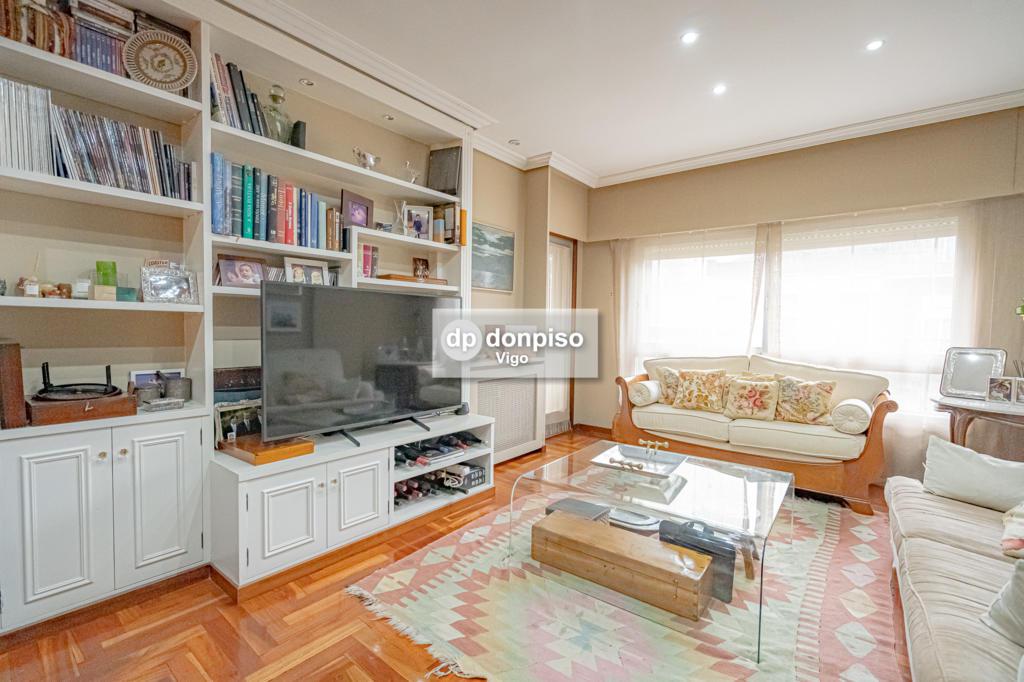 Imagen 19 Apartamento en venta en Vigo / Zona de Vialia - Corte Ingles