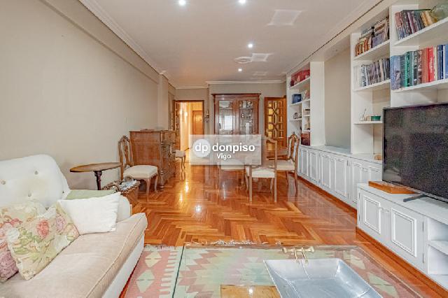 Imagen 2 Inmueble 290142 - Apartamento en venta en Vigo / Zona de Vialia - Corte Ingles