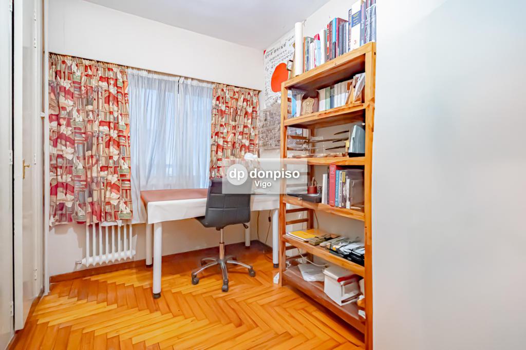 Imagen 26 Apartamento en venta en Vigo / Zona de Vialia - Corte Ingles