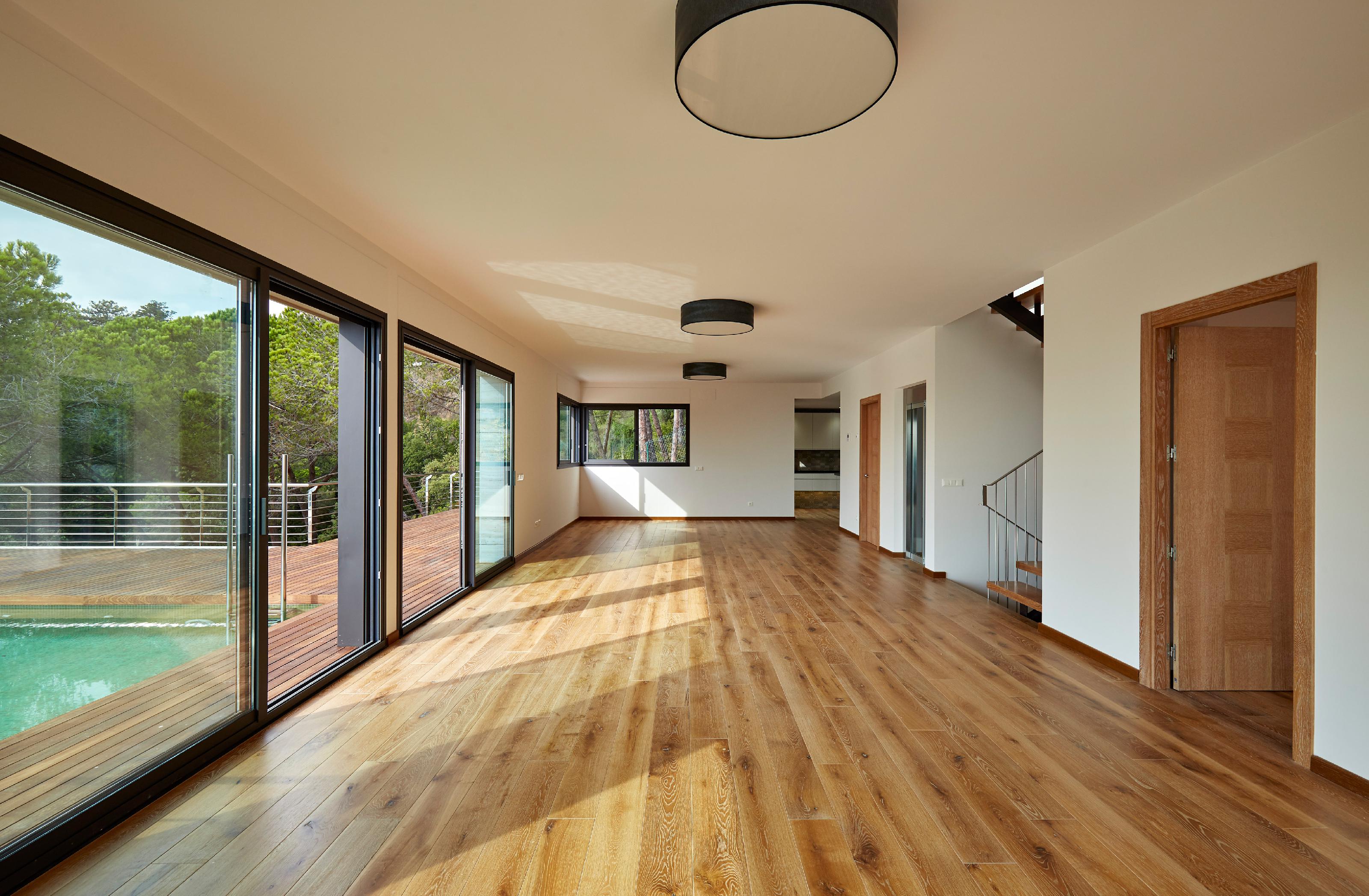 Imagen 12 Casa Aislada en venta en Lloret De Mar / Cala Canyelles, a escasos metros del mar.