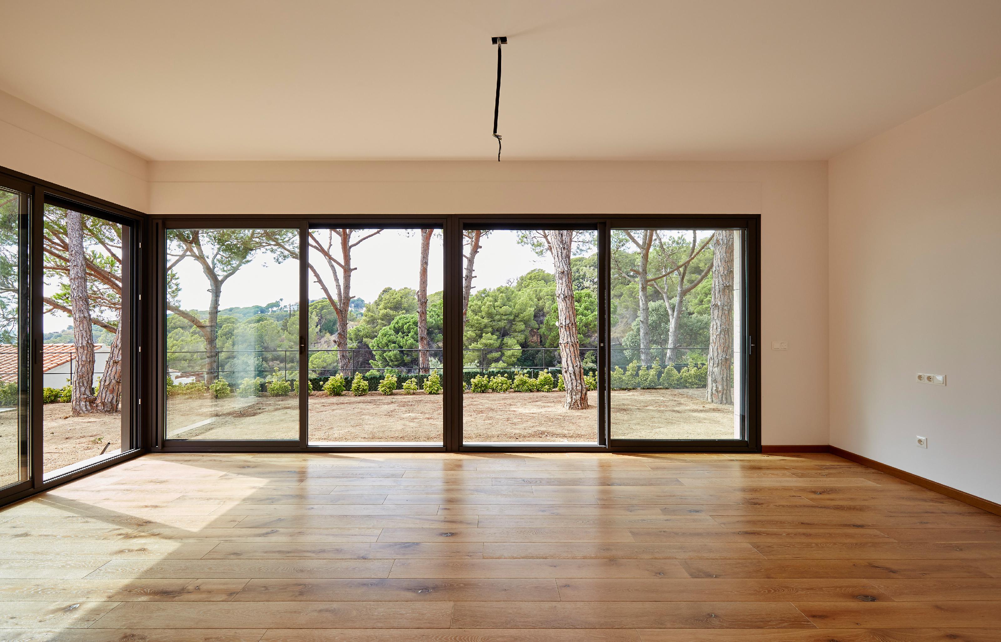 Imagen 13 Casa Aislada en venta en Lloret De Mar / Cala Canyelles, a escasos metros del mar.