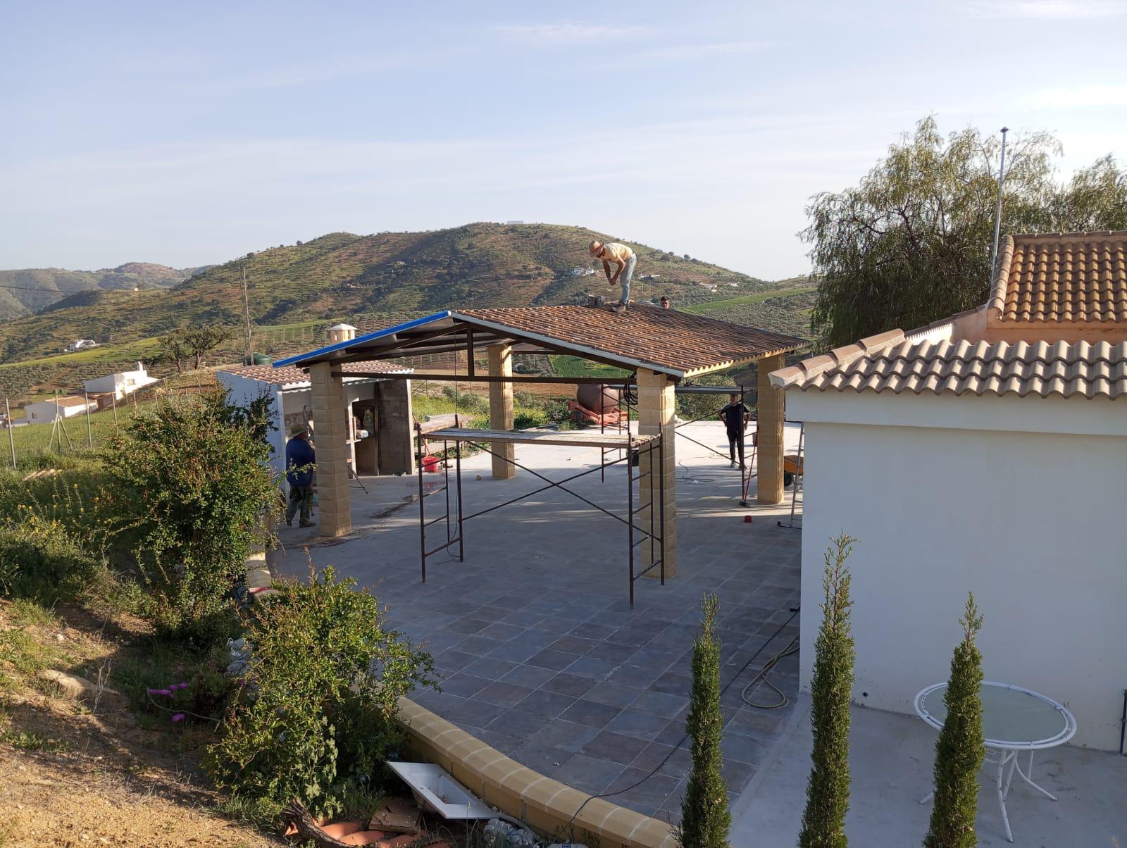 Imagen 1 Casa Rústica en venta en Casabermeja / Ubicado cerca del centro de ciudad jardin 