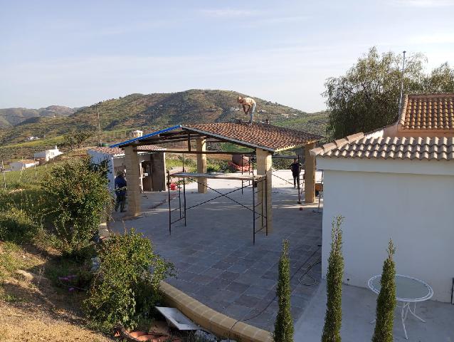 Imagen 1 Inmueble 261913 - Casa Rústica en venta en Casabermeja / Ubicado cerca del centro de ciudad jardin 