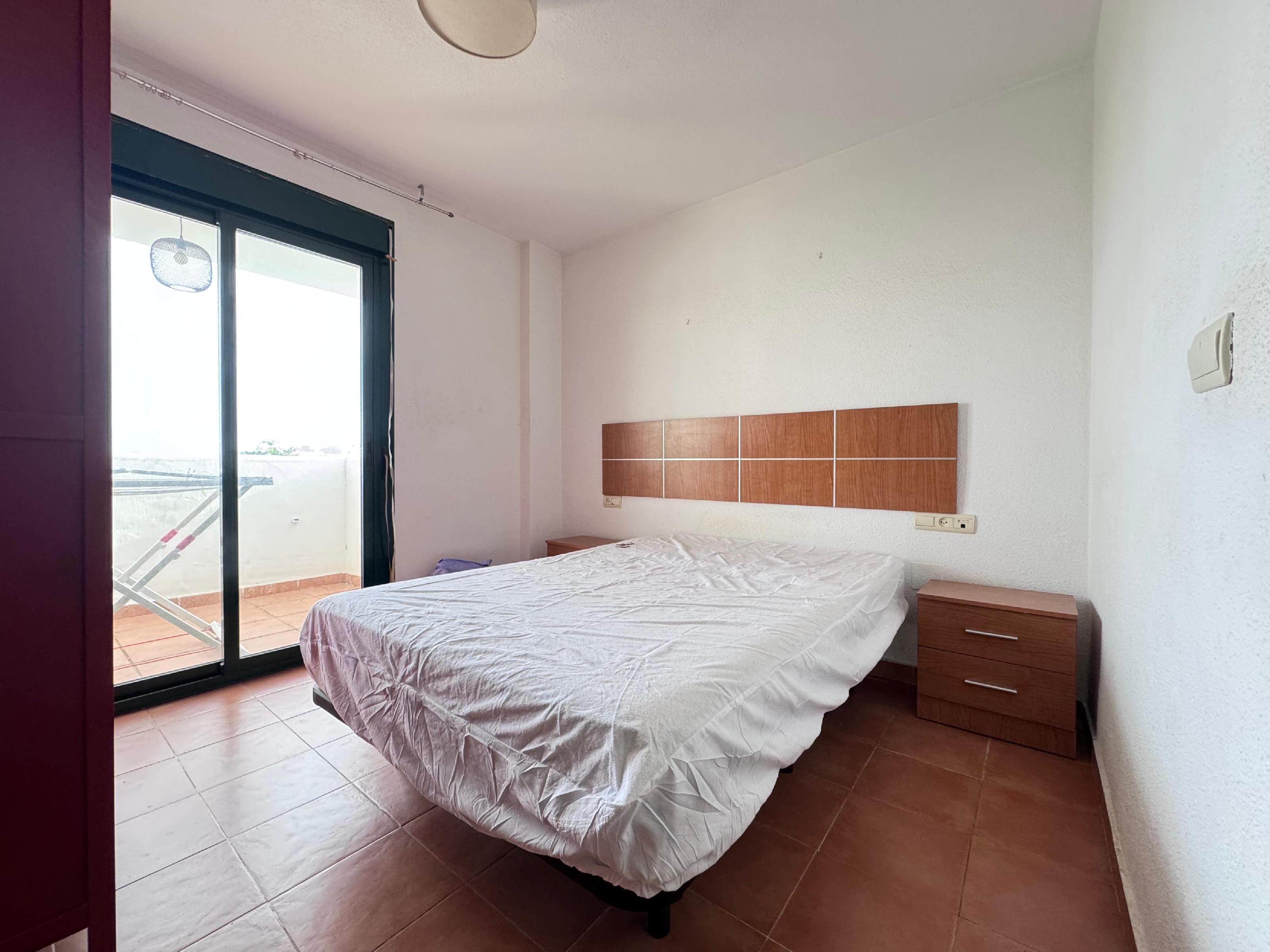 Imagen 8 Apartamento en venta en Torremolinos / Al lado de campo de golf con vistas al mar