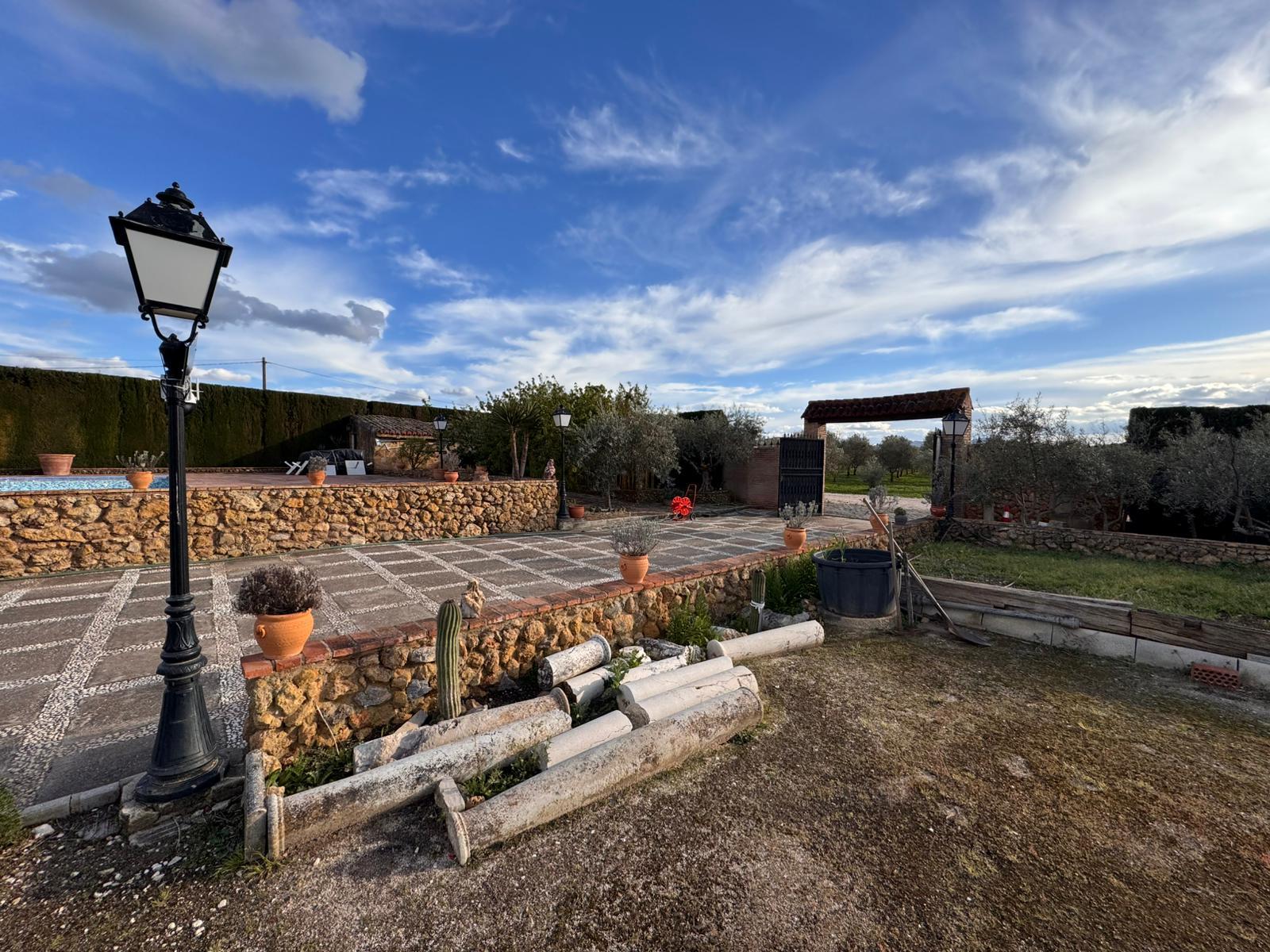 Imagen 10 Casa Rústica en venta en Villanueva Del Trabuco / Malaga Finca Espectacular