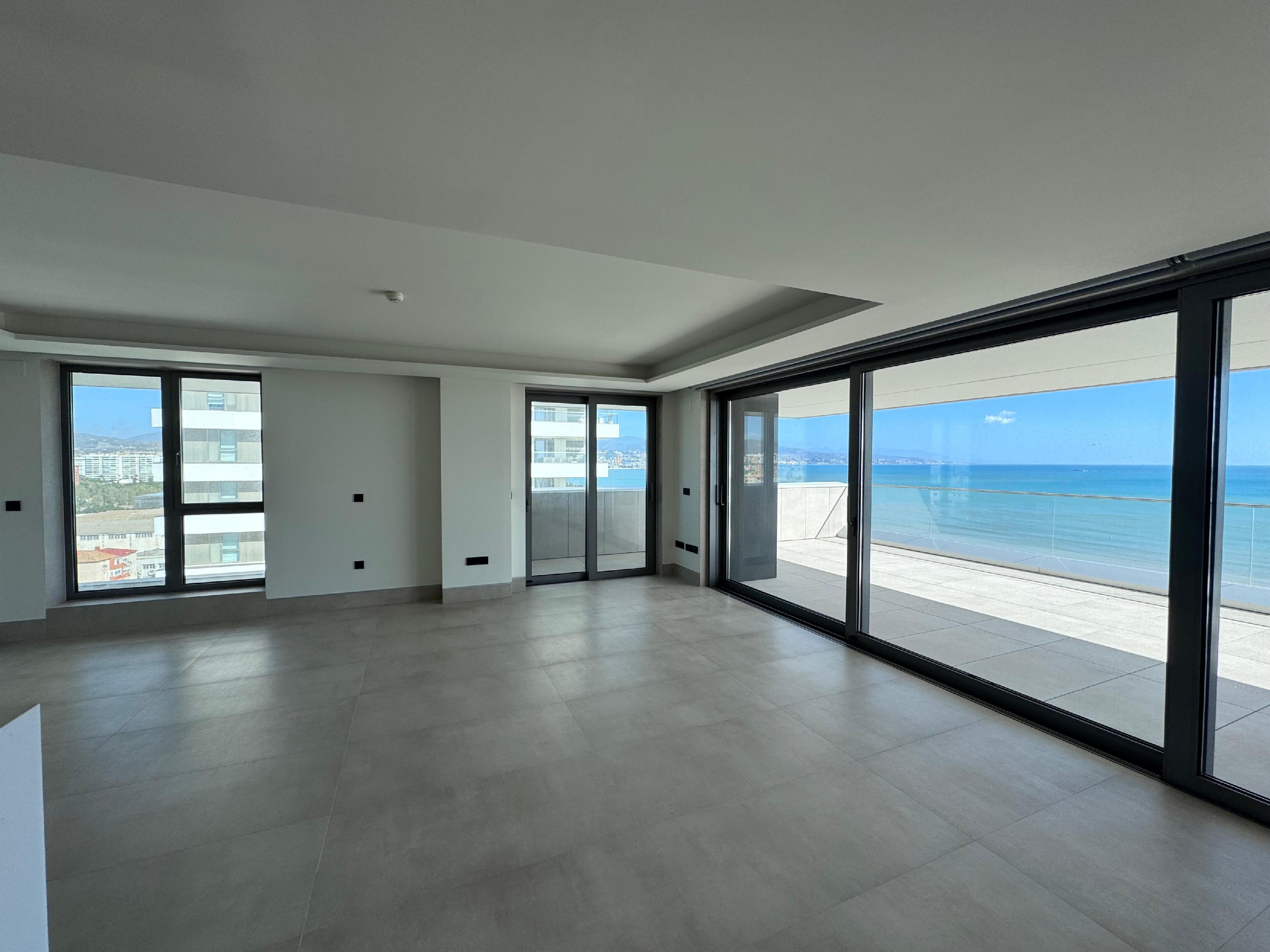 Imagen 14 Apto. Playa en venta en Málaga / Malaga Piso Espectacular 