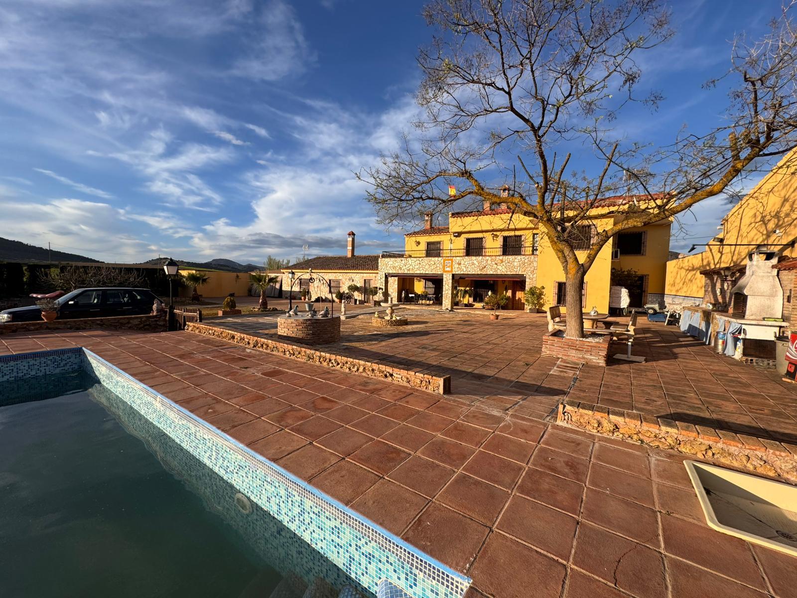 Imagen 8 Casa Rústica en venta en Villanueva Del Trabuco / Malaga Finca Espectacular