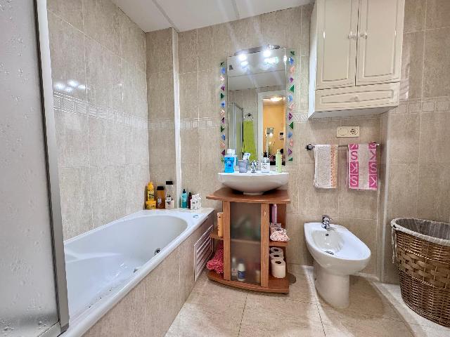 Imagen 4 Inmueble 265040 - Casa Adosada en venta en Benalmádena / Casa con piscina independiente